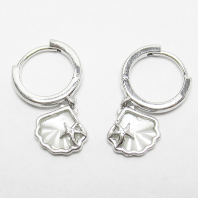 Silver Shell Shaped Zircon Huggies