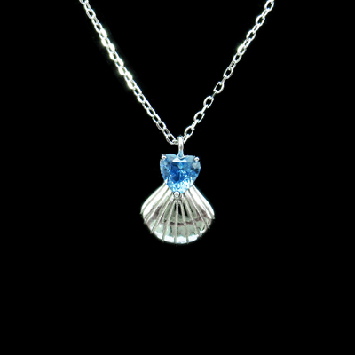 Silver Shell Shaped Zircon Necklace