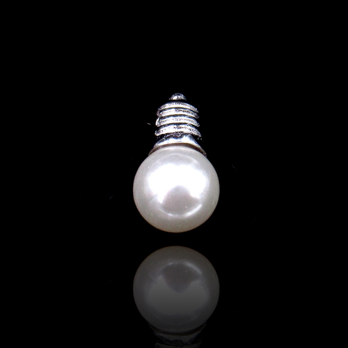 Silver Pearl Pendant