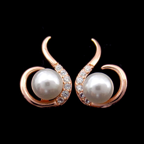 Silver Pearl Earrings
