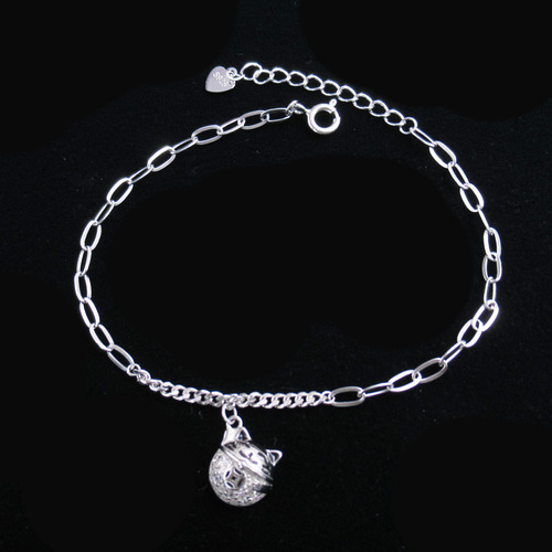 Silver Fortune Cat Shaped Zircon Bracelet