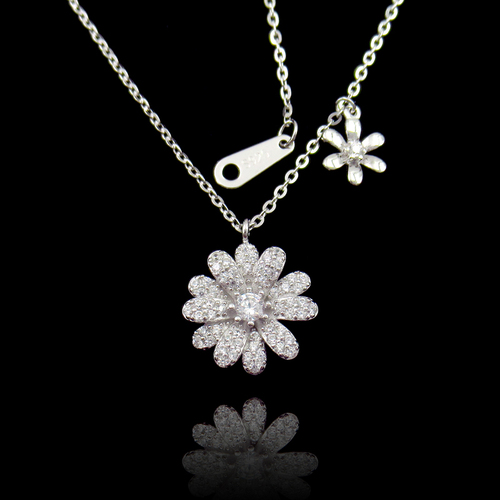 Silver Little Daisy Zircon Necklace