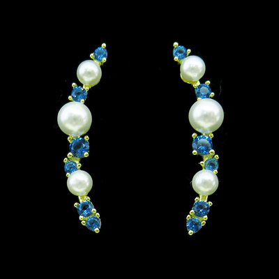 Silver Pearl Ear Stubs