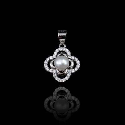 Silver Pearl Pendant