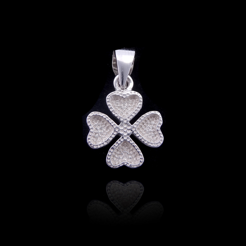 Silver Clover Plain Pendant