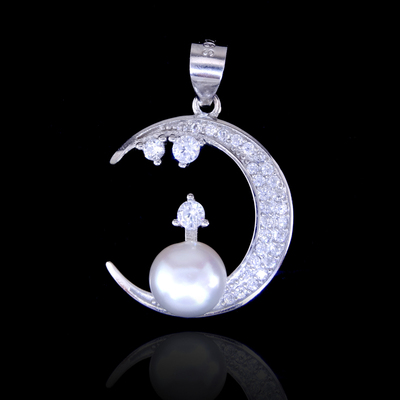 Moon Silver Pearl Pendant