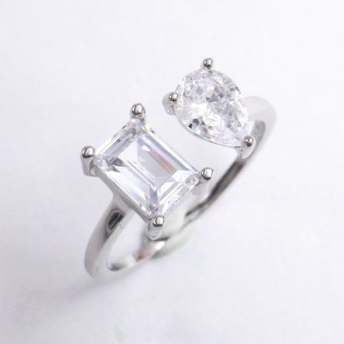 Sliver Zircon Ring