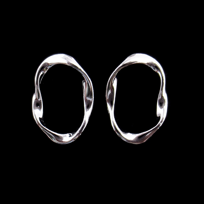 Silver Plain Ear Stubs