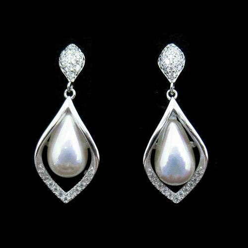 Silver Pearl Earrings