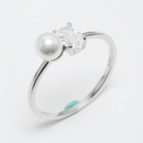 Silver Pearl Ring