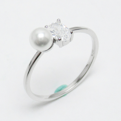 Silver Pearl Ring