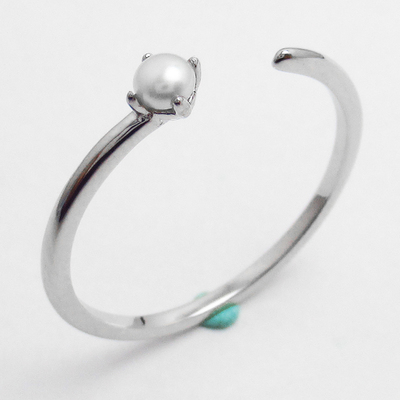 Silver Pearl Ring