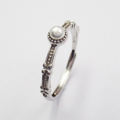 Silver Pearl Ring